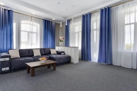 Люкс 2-местный 2-комнатный (с террасой)