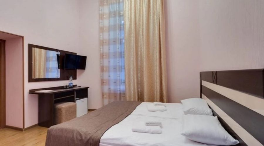 Люкс 2-местный 1-комнатный (Графский корпус)