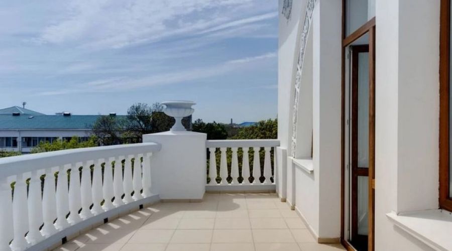 Люкс 2-местный 2-комнатный (с террасой)